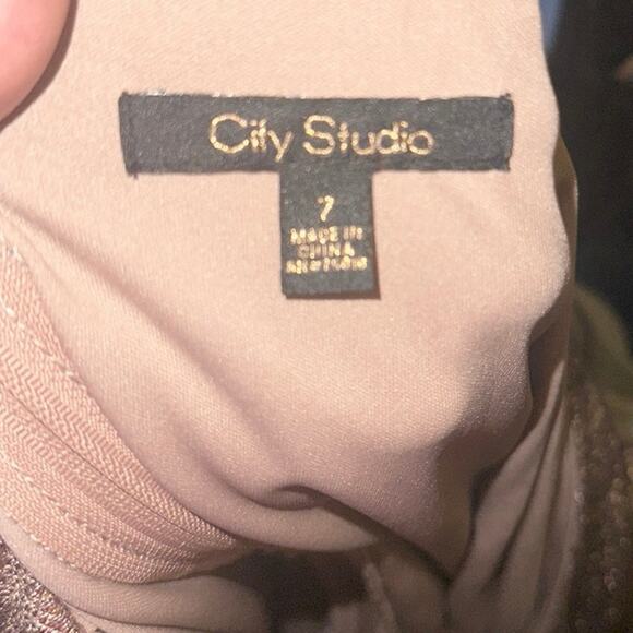 City Studio Gold Metallic Twist-Front Long Sleeve Mini Dress – Juniors 7 - Picture 8 of 9